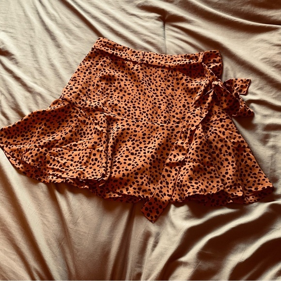 Love For Humanity Couture cheetah,
Flared Skort small - Picture 8 of 9